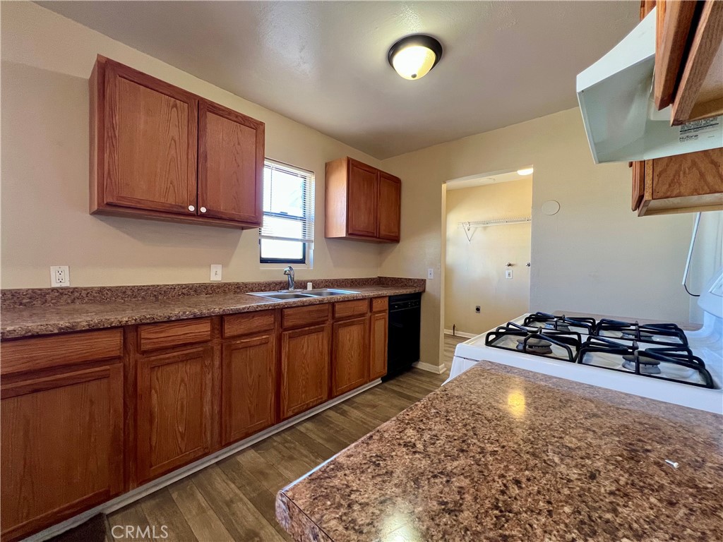 44118 Kingtree Property Photo 4