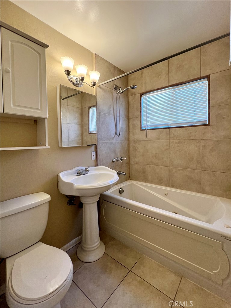 44118 Kingtree Property Photo 16
