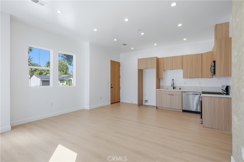 7700 Lasaine Avenue Property Photo 3