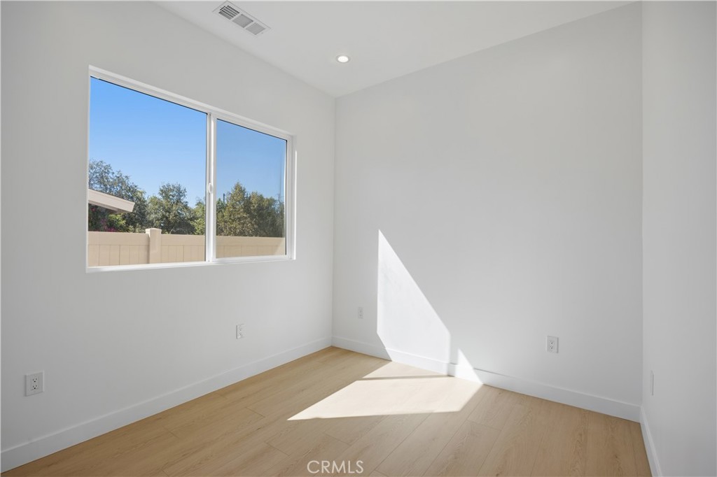 7700 Lasaine Avenue Property Photo 8