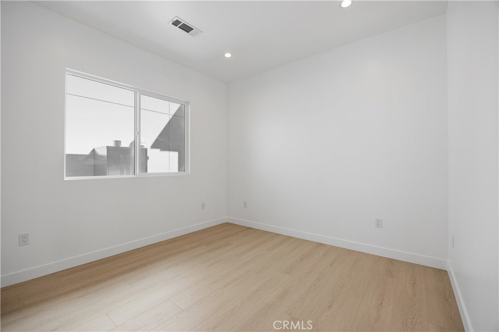 7700 Lasaine Avenue Property Photo 14