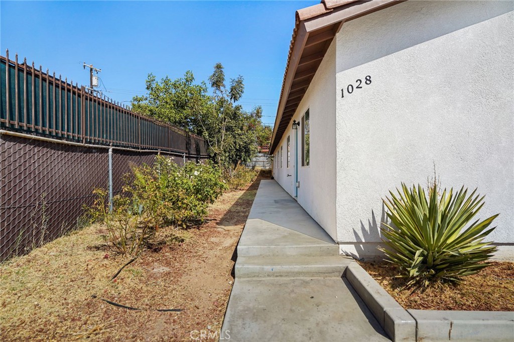1028 Jeffrey Property Photo 2