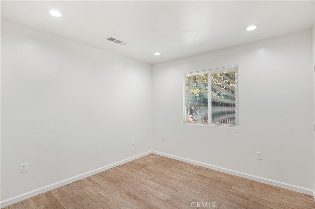 1028 Jeffrey Property Photo 18