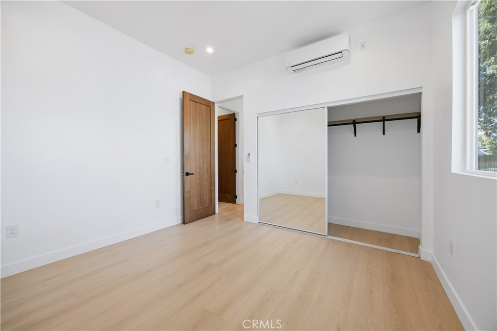 7700 1/2 Lasaine Avenue Property Photo 6