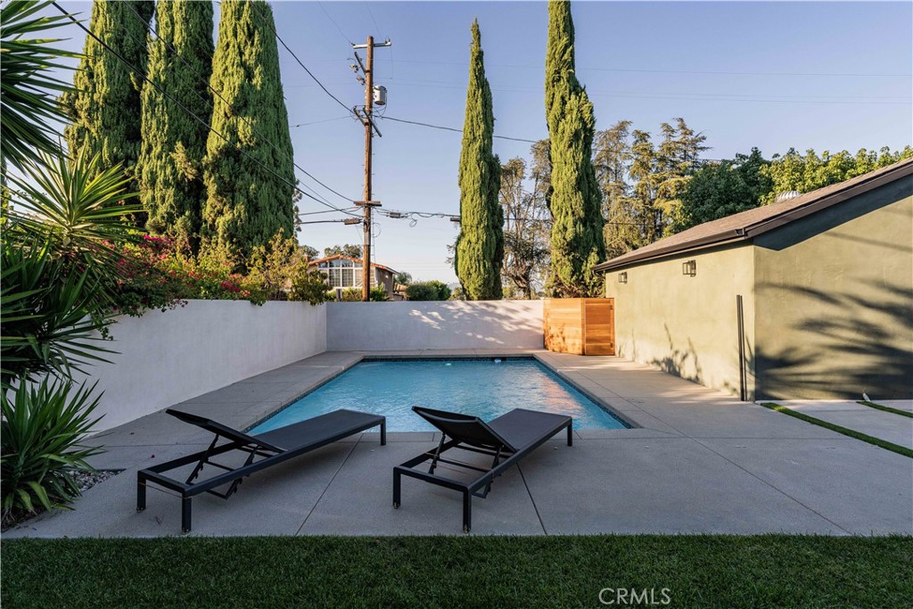 5525 Wortser Avenue Property Photo 39