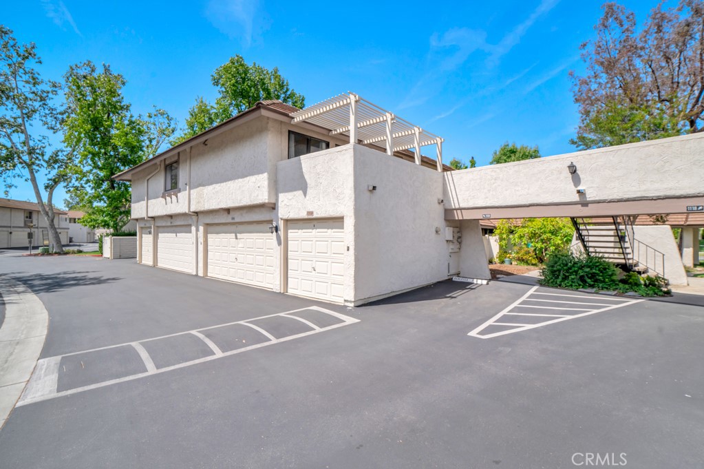 1108 Landsburn Circle Property Photo 16