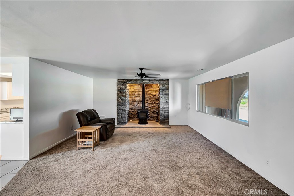 5023 Smoke Tree Property Photo 8