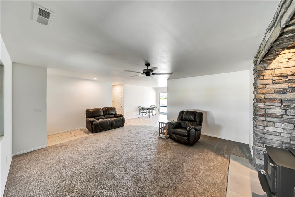 5023 Smoke Tree Property Photo 10
