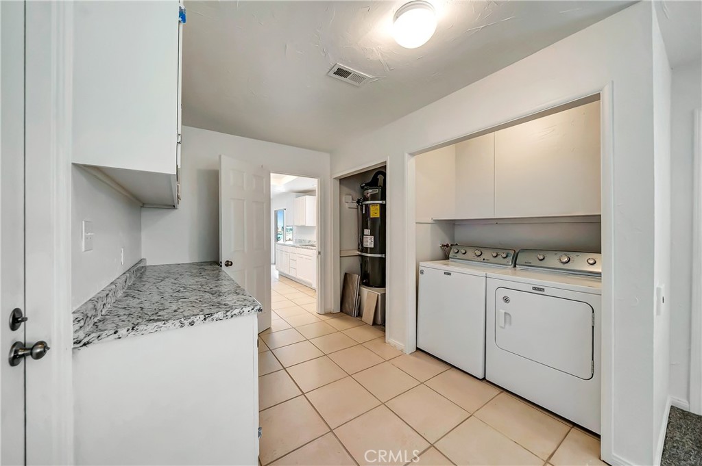 5023 Smoke Tree Property Photo 19