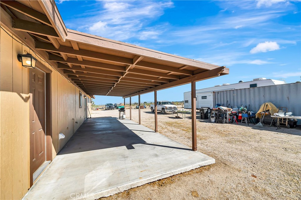 5023 Smoke Tree Property Photo 35
