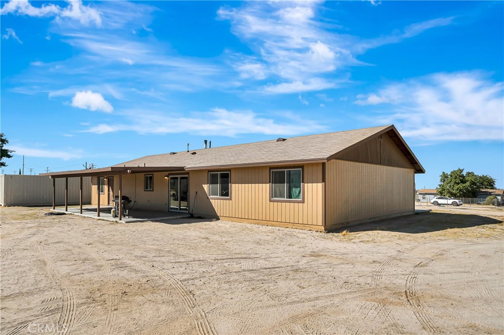 5023 Smoke Tree Property Photo 36
