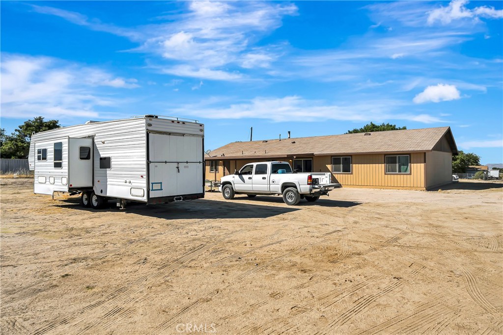 5023 Smoke Tree Property Photo 42