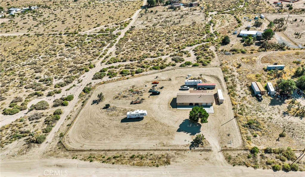 5023 Smoke Tree Property Photo 43