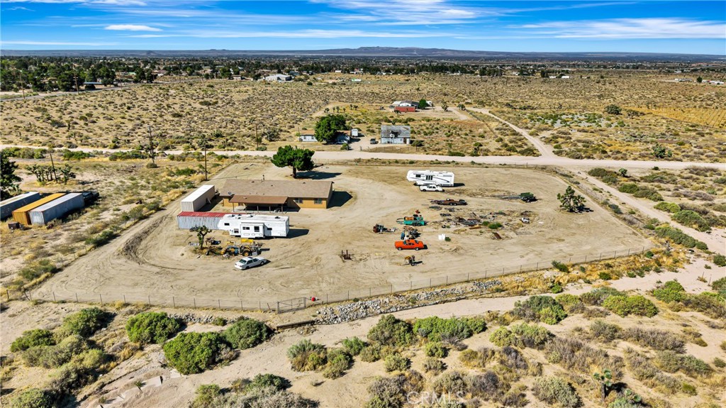 5023 Smoke Tree Property Photo 49