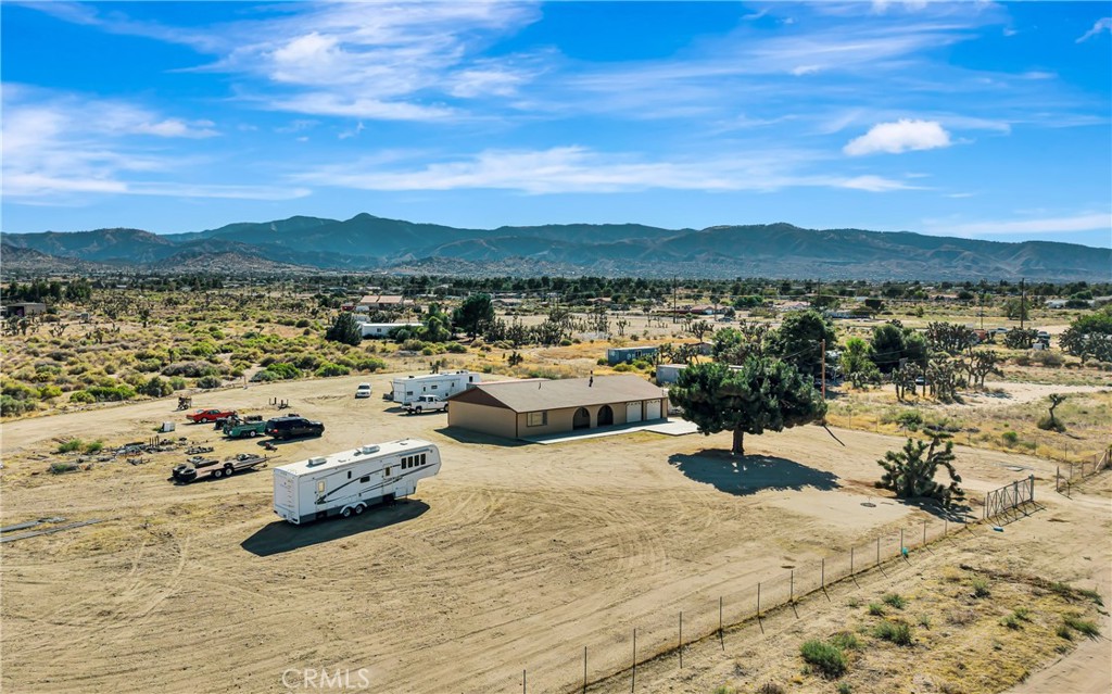 5023 Smoke Tree Property Photo 56