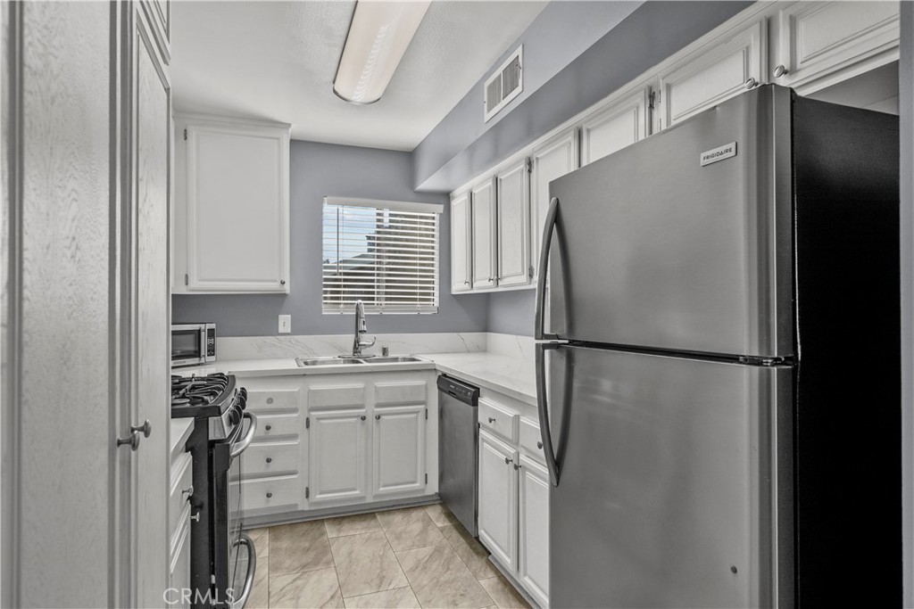 12624 Ralston Avenue 2 Property Photo 29