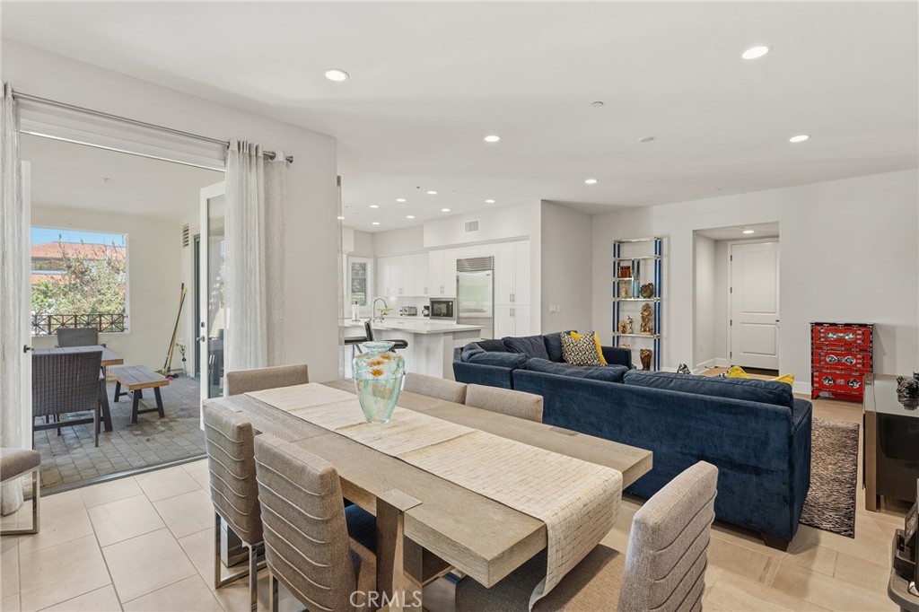 23500 Park Sorrento H22 Property Photo 10
