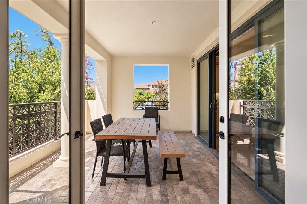 23500 Park Sorrento H22 Property Photo 12