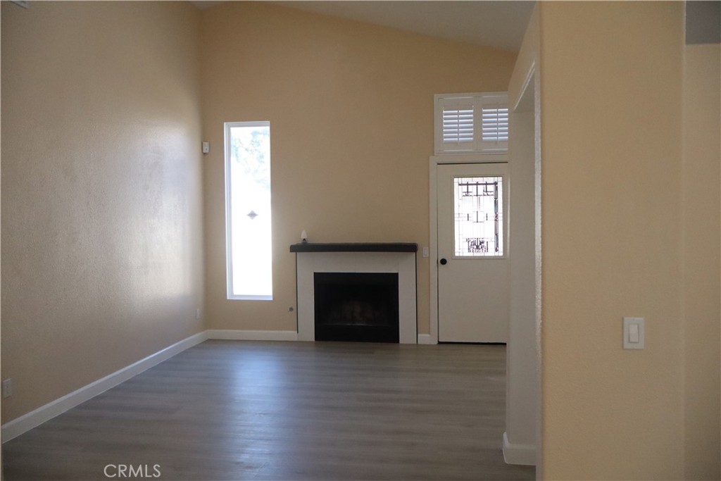 5535 Cisero Drive Property Photo 3