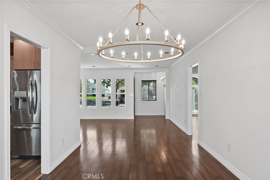 1353 Thompson Avenue Property Photo 12