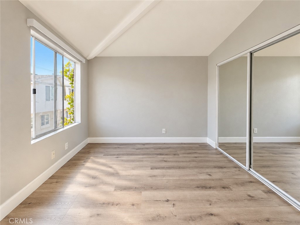 15756 Devonshire Street Property Photo 15