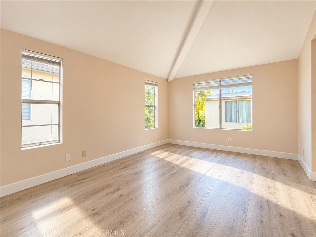 15756 Devonshire Street Property Photo 17