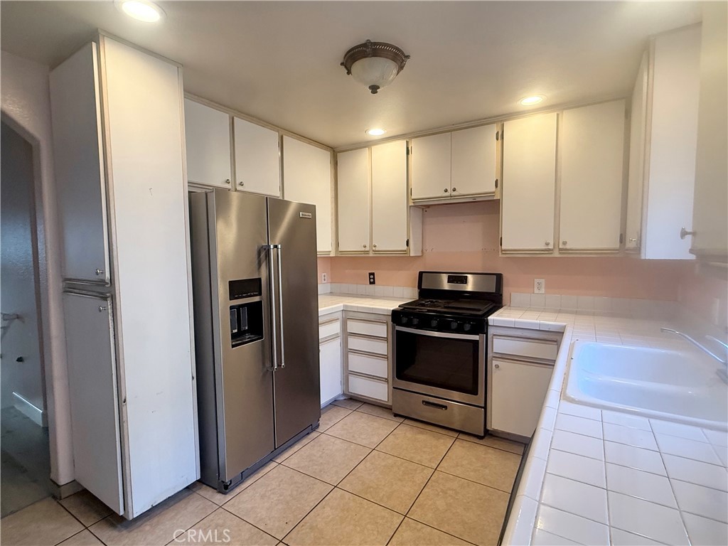 15756 Devonshire Street Property Photo 21
