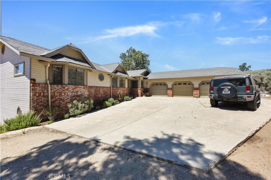 29640 S Lower Valley Property Photo 2