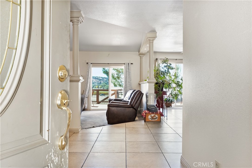 29640 S Lower Valley Property Photo 4