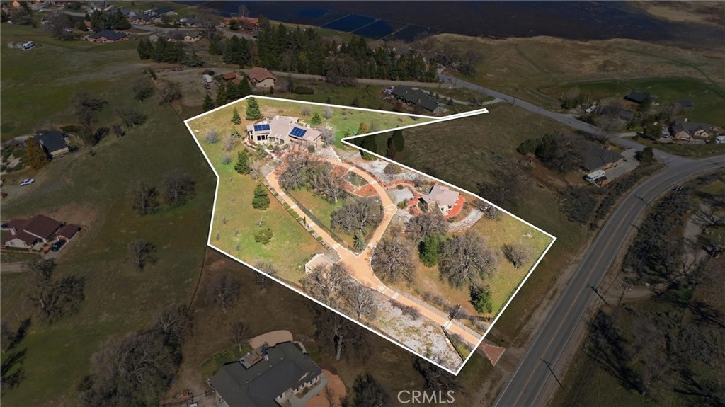 28221 Cumberland Property Photo 3