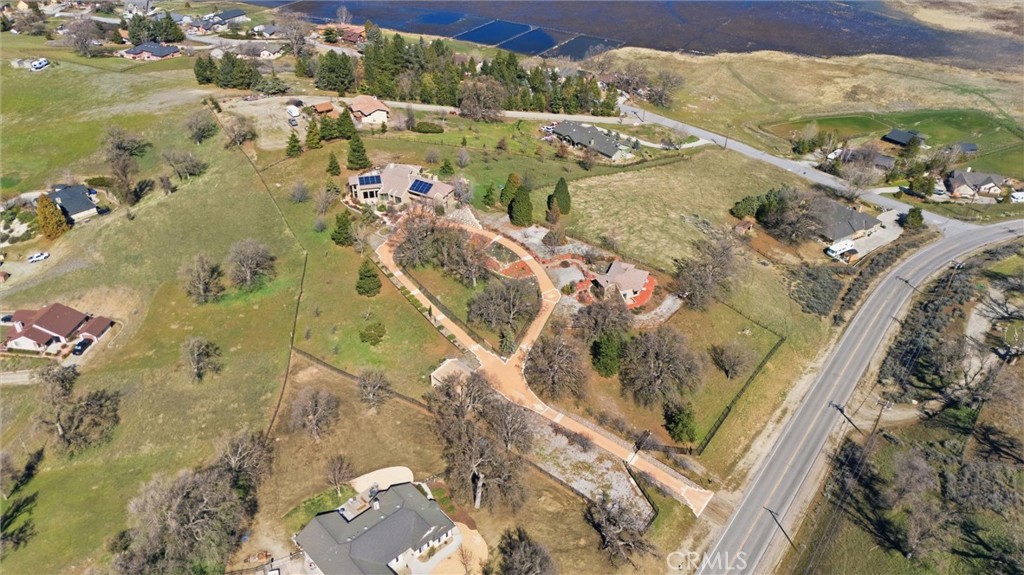 28221 Cumberland Property Photo 10