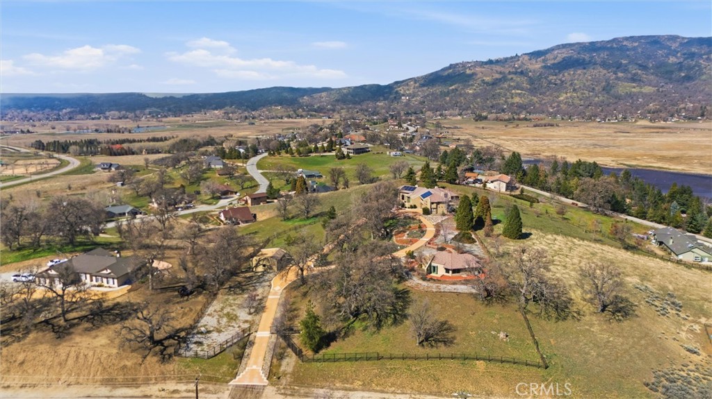 28221 Cumberland Property Photo 11