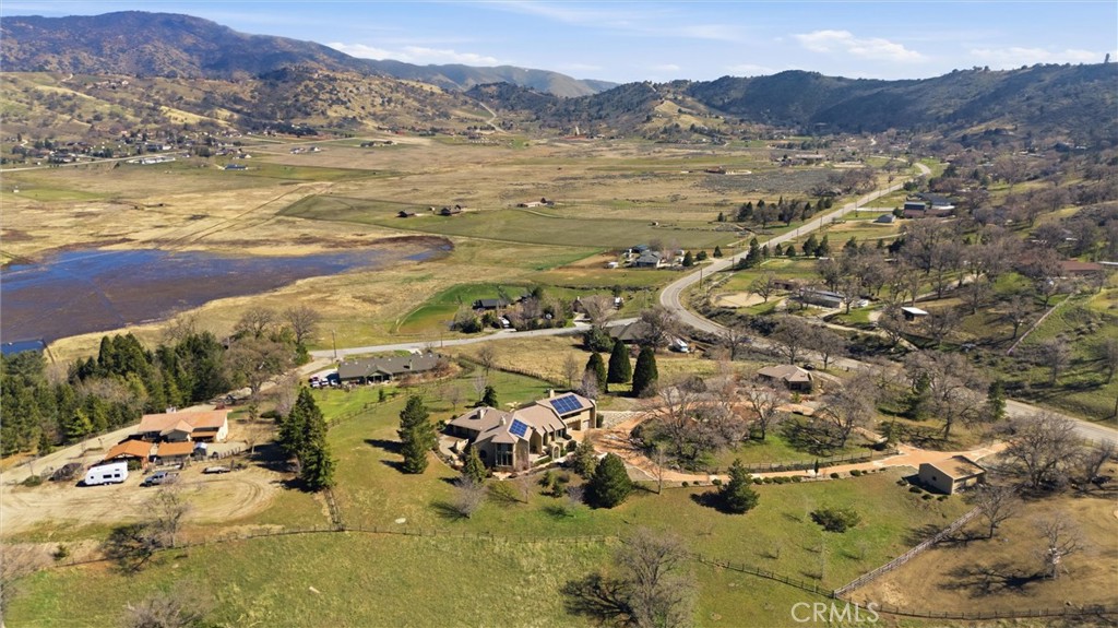 28221 Cumberland Property Photo 12
