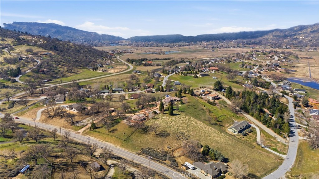 28221 Cumberland Property Photo 13