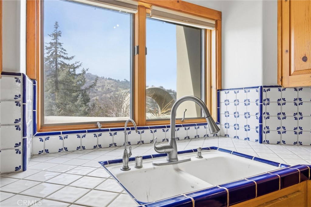 28221 Cumberland Property Photo 37
