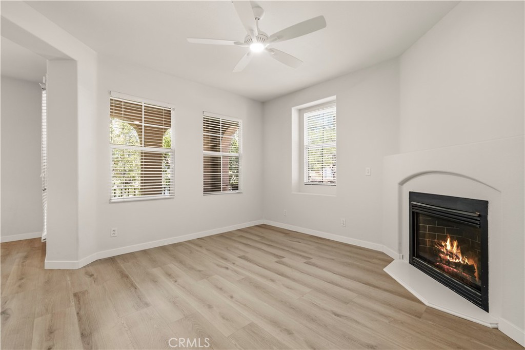 28157 Ashbrook Property Photo 10