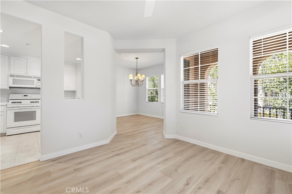 28157 Ashbrook Property Photo 13
