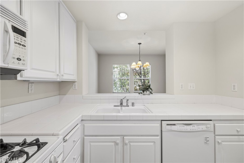 28157 Ashbrook Property Photo 17