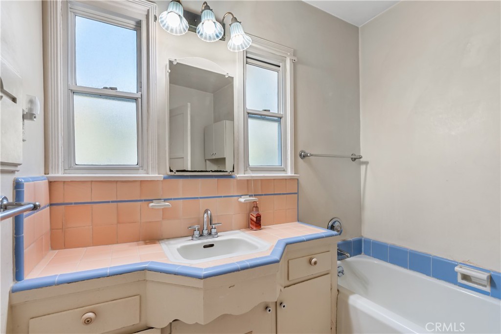 4418 Ethel Avenue Property Photo 40