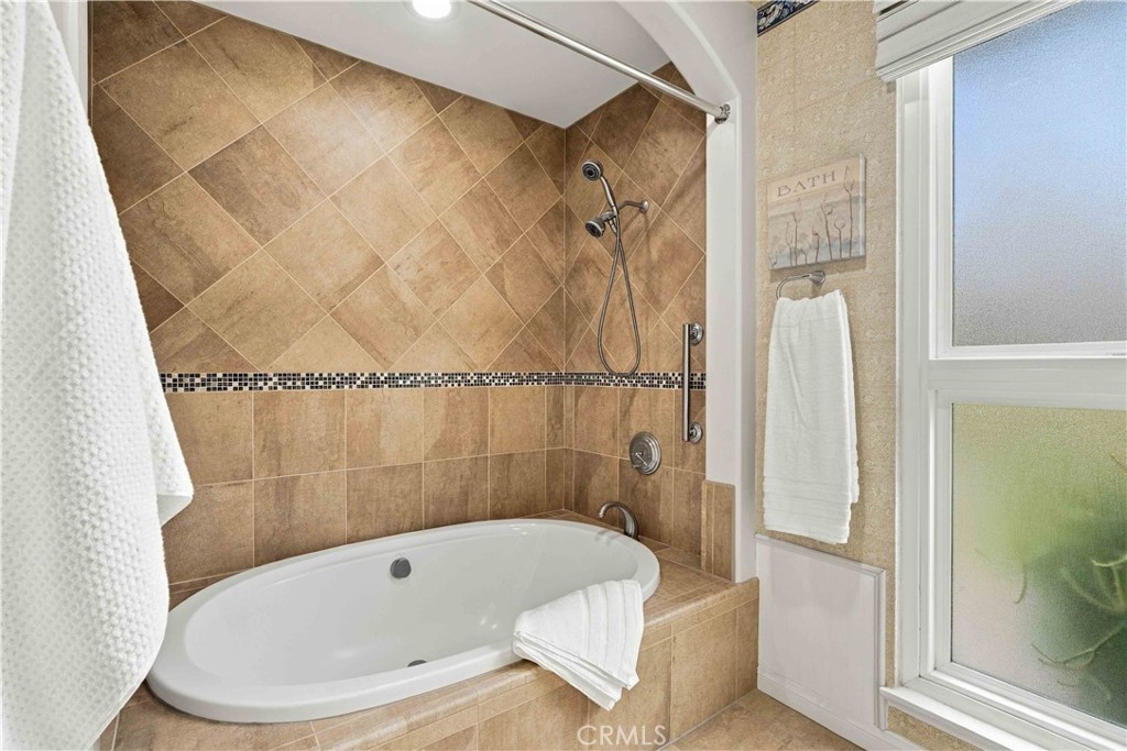 9817 Donna Avenue Property Photo 36