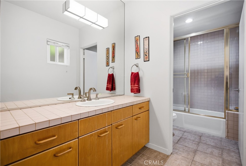 12841 Bloomfield Street 104 Property Photo 23
