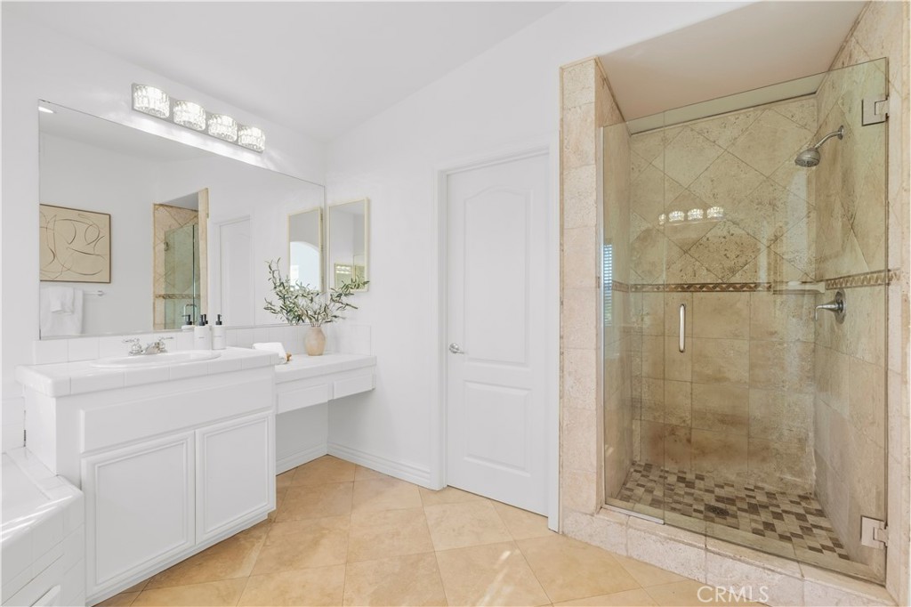 27620 Muir Grove Way Property Photo 40