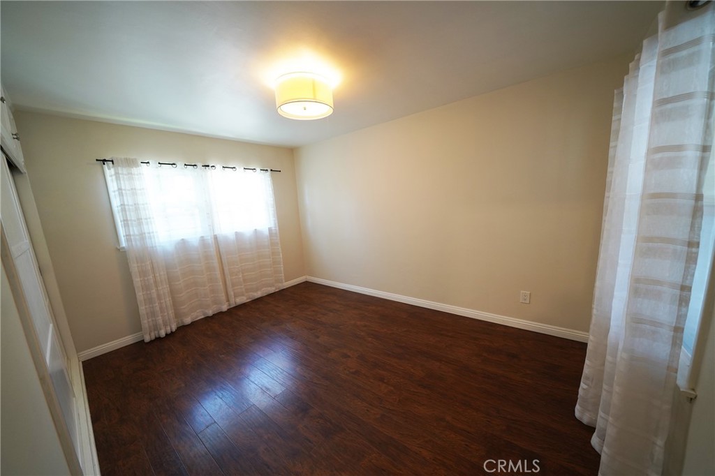 11252 Delano Property Photo 4