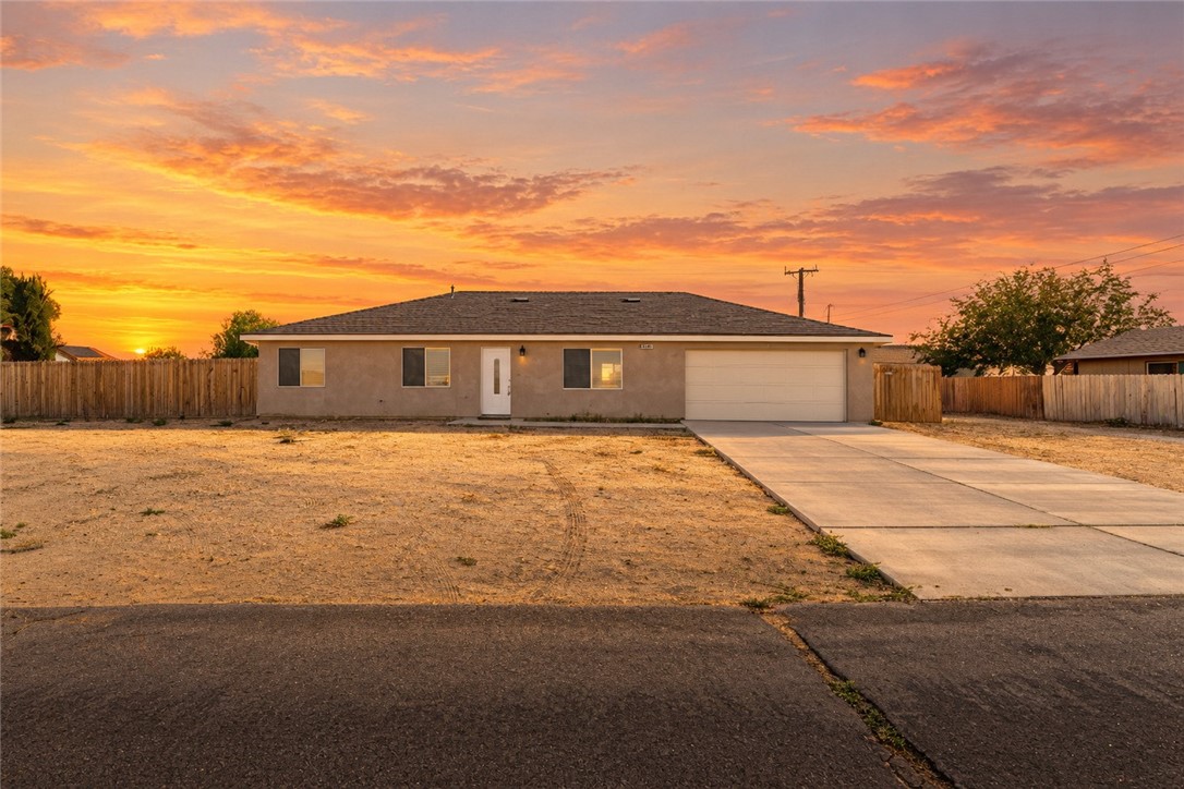 10016 Mendiburu Property Photo 1