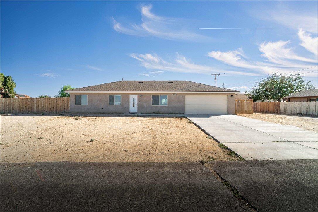 10016 Mendiburu Property Photo 2