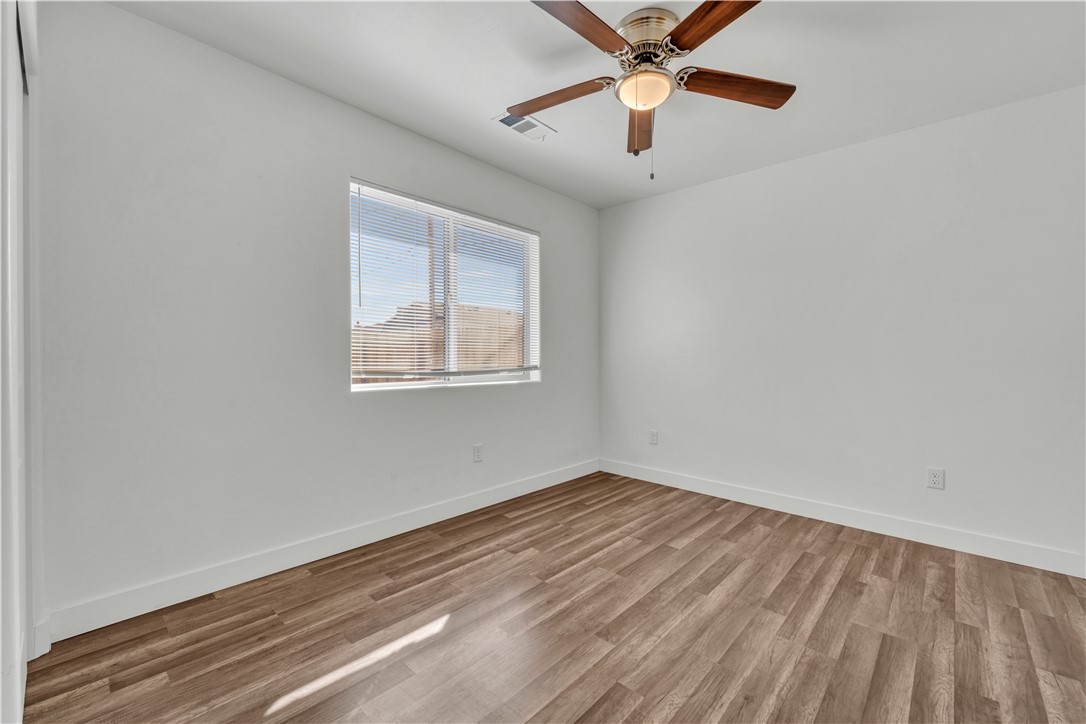 10016 Mendiburu Property Photo 12