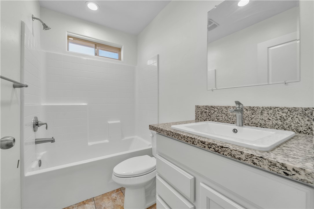 10016 Mendiburu Property Photo 19