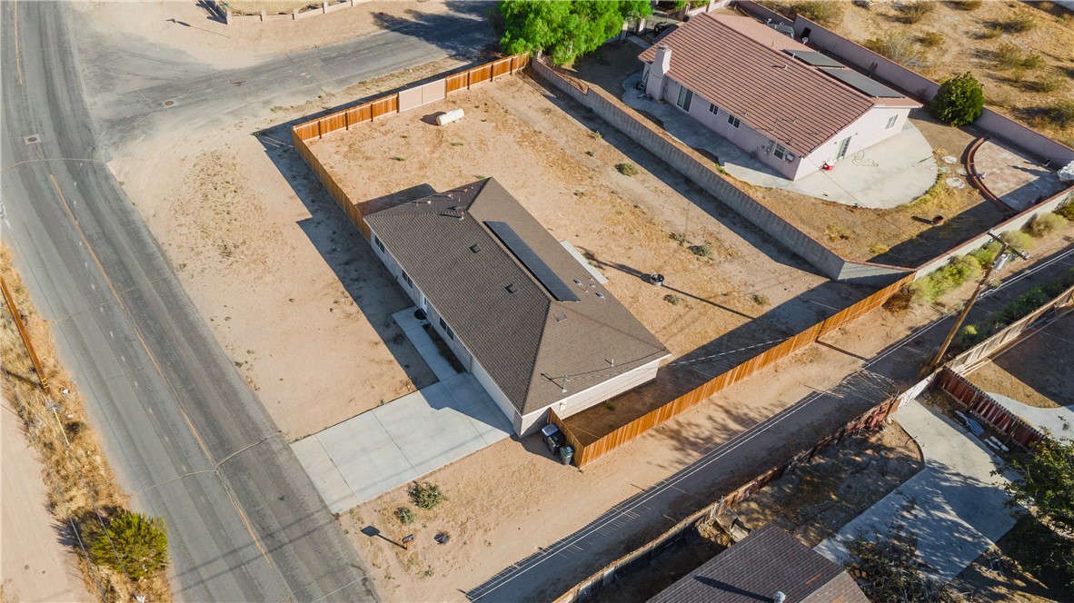 10016 Mendiburu Property Photo 32