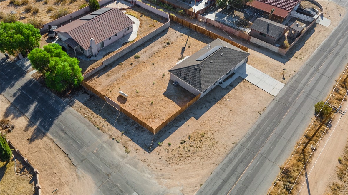 10016 Mendiburu Property Photo 34