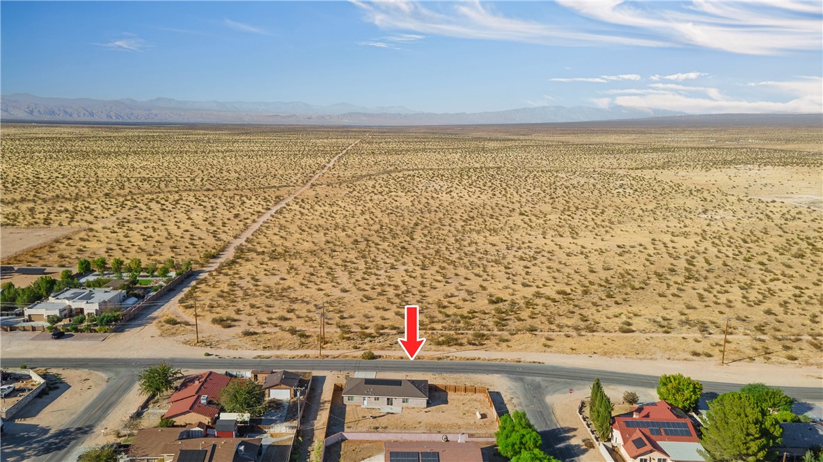 10016 Mendiburu Property Photo 36